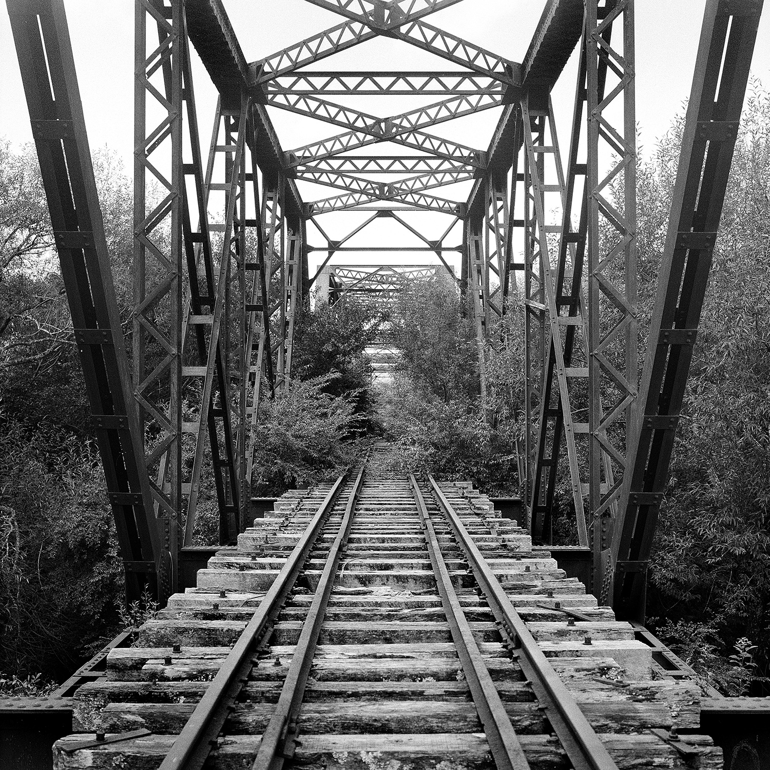 Puente ferroviario, Pueblo Garzón