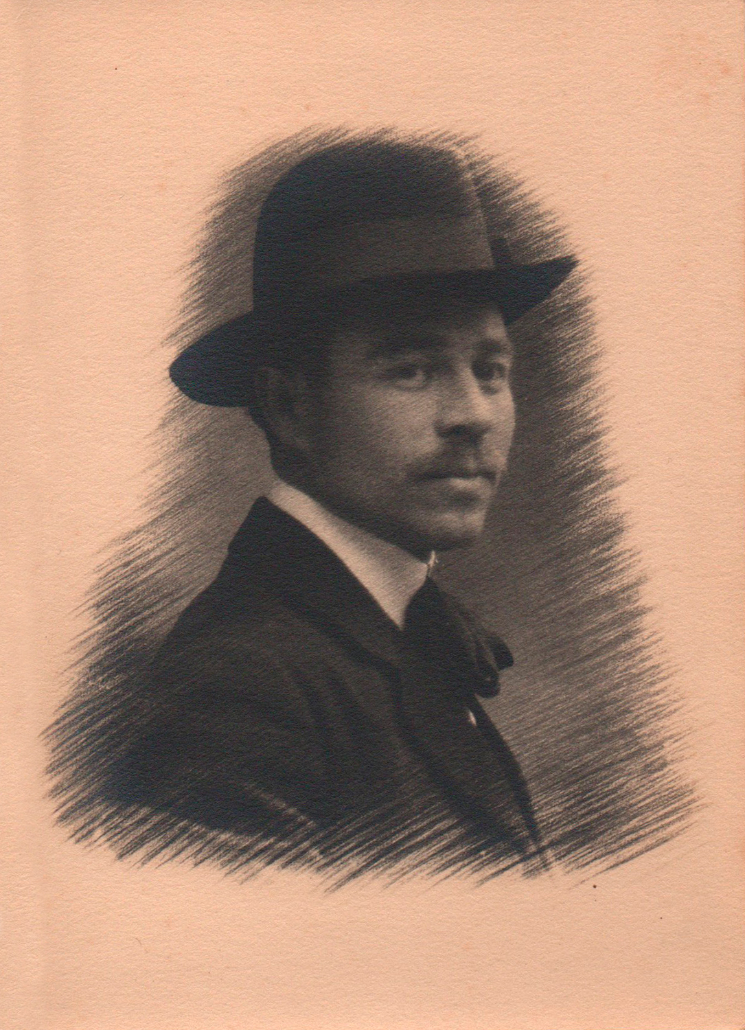 Autorretrato. Autor:  Fernando Paillet. 