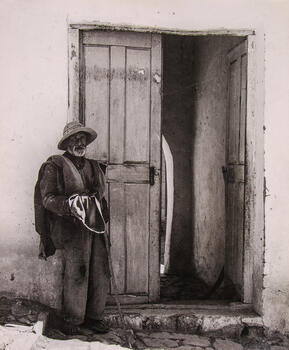 Sombras, nada más. Autor:  Sergio Barbieri