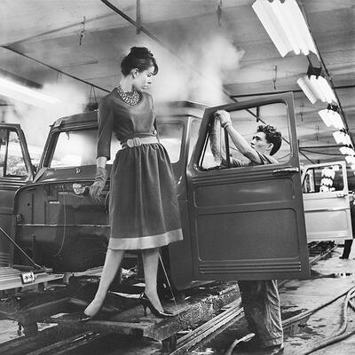 Boleslaw Senderowicz, Industrias Kaiser Argentina, Córdoba 1960