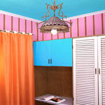 Tills  Serie: Un enigma y un ojal.