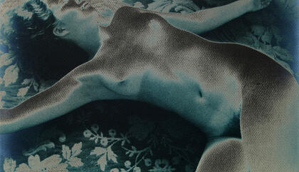 Bandi Binder Sin título, 1969. Solarización con viraje al azul y al sepia sobre papel Luminos. Pieza única. 26,5 x 34 cm.