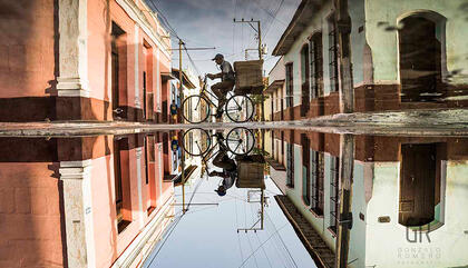 Gonzalo Romero Panadero Cubano, 2018. Fotografía urbana. 100 x 150 cm.