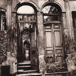 Puertas de la calle Cochabamba