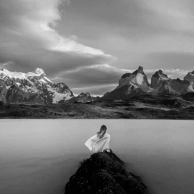 Alejandro Ferrand Hypnotized, 2016 55 x 110 cm. Fotografía digital