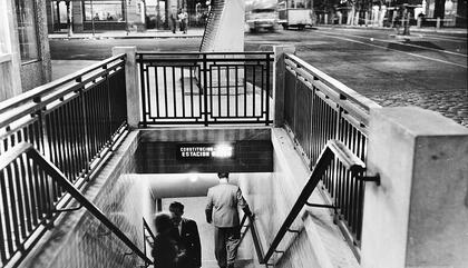 Juan Di Sandro Sin título. c.1959. Gelatina de plata sobre papel. Vintage print. 28 x 41 cm.