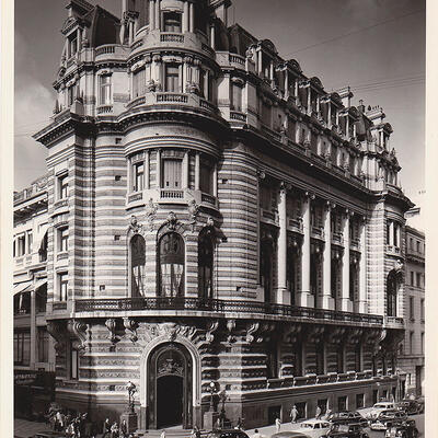 Werner Schumacher  Título: Centro Naval. Buenos Aires  Año: Circa 1948  Medida: 24 x 18 cm  Técnica: Gelatina de plata