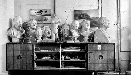 Edu Simões Escola de Belas Artes (série Clichê/Rio) 2001-2002 18 x 18 cm. Impresión digital sobre papel algodón