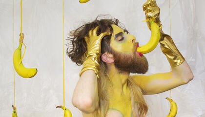 Mauro Guzmán Sin título (de la serie La Guzmania & el amante de las hiedras hermafroditas) , 2014 50 x 50 cm. Fotografía color