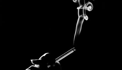 Aldo Sessa ”Fumando espero”, 1998 150 x 108 cm. Impresion digital (toma original, analógica)