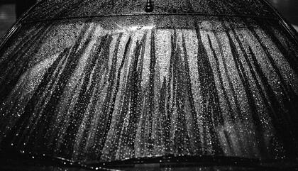 Alejandro Gulminelli “Ka” de la serie After Office, 2012 40 x 50 cm. Fotografia argéntica, toma directa, gelatina de plata sobre papel fibra.