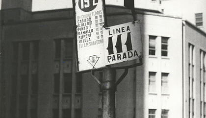 Anatole Saderman La parada,1963 28,5 x 20 cm. Gelatina de plata sobre papel. Vintage print