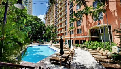 The Mutiny Luxury Suites Hotel