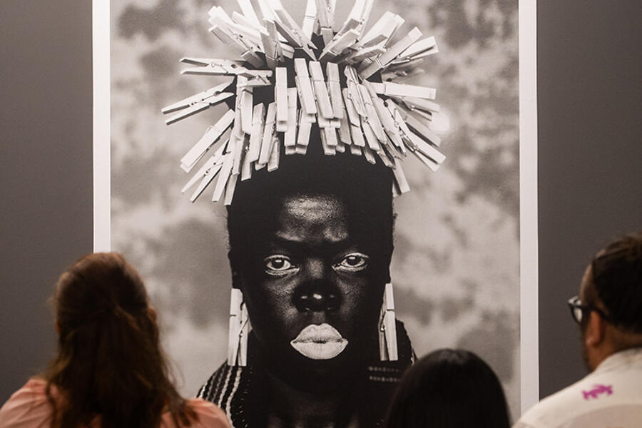 “No todos los días son iguales”: Zanele Muholi en Casa Santa Ana.