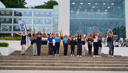 Ciudadanos del Arte, dirigida por Humberto Vélez