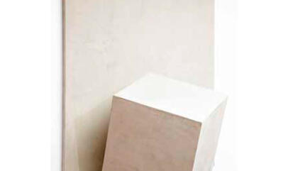 Luisi Llosa Sin titulo, 2018. Madera y microcemento 60 x 50 x 25 cm.