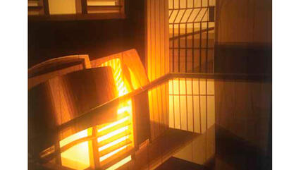 Osvaldo González Técnica mixta en metacrilato con cinta de embalage