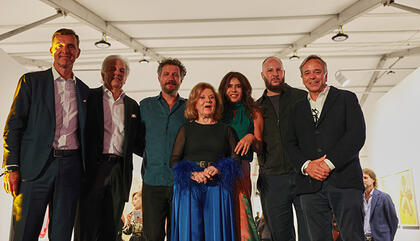 Premios y adquisiciones