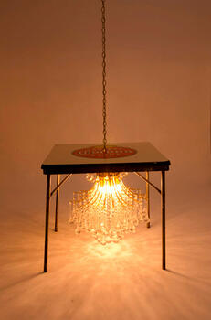 Mesa sin fantasma (Table without Ghost)