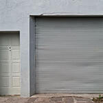 Puerta y portón en gris, Buenos Aires