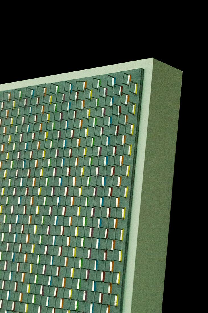 Fragmentation of light and color