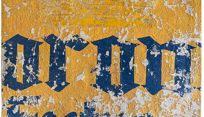 Corona Festival Artista: Alfredo Romero Técnica: strappo y oro sobre lienzo Año: 2019 Dimensiones: 150x150x8 cm